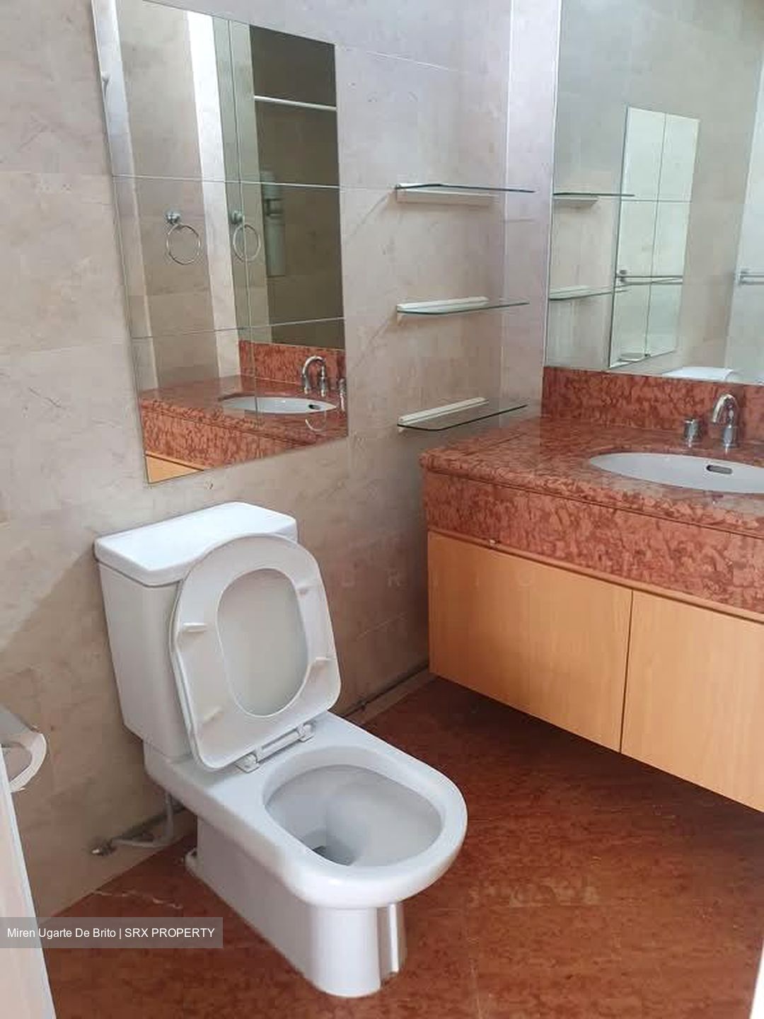 Brentwood (D9), Terrace #537505001